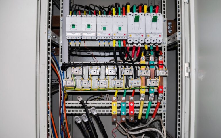 ABB Frequentieregelaars transformeren industriële procescontrole